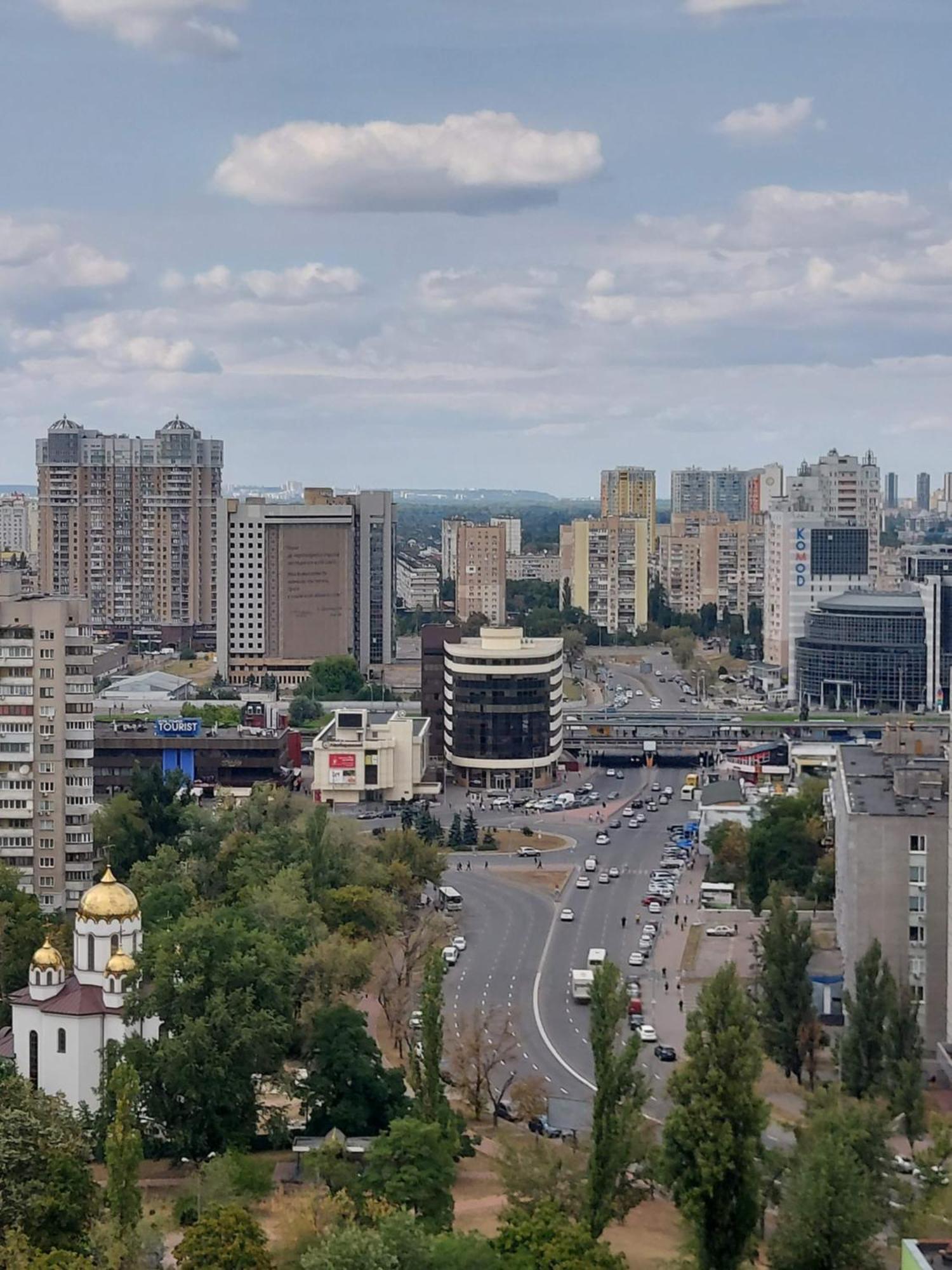 Видові апартаменти м Лівобережна Київ Екстер'єр фото